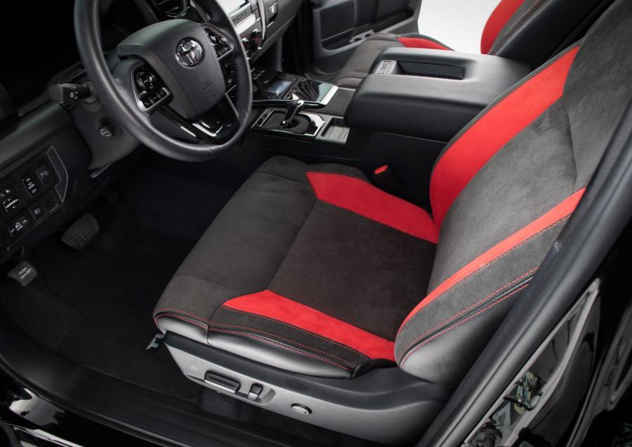 Интерьер Toyota Pie Pro Tundra 2018 года  (фото 9 из 9)